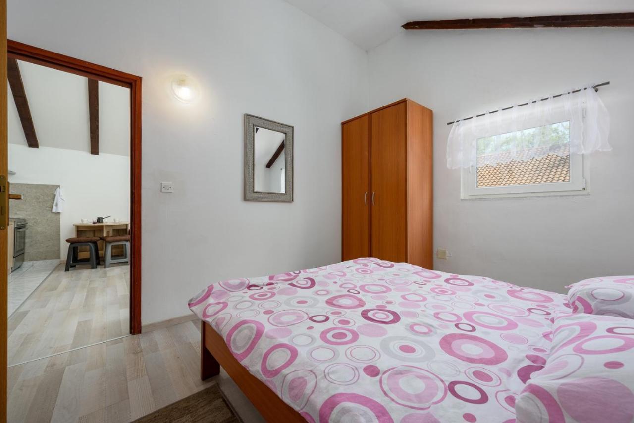 Amore House With Apartment Umag Exterior foto