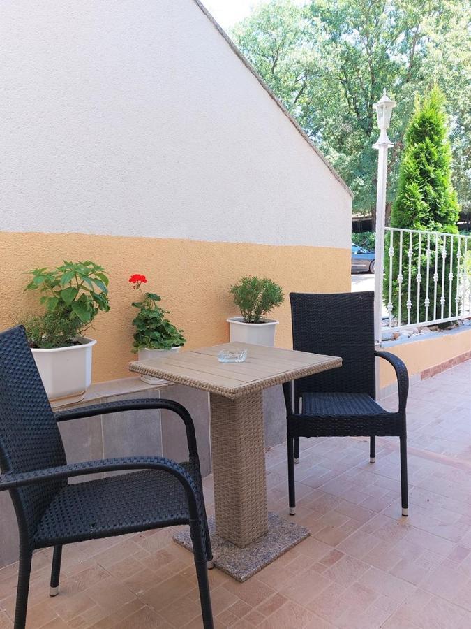 Amore House With Apartment Umag Exterior foto