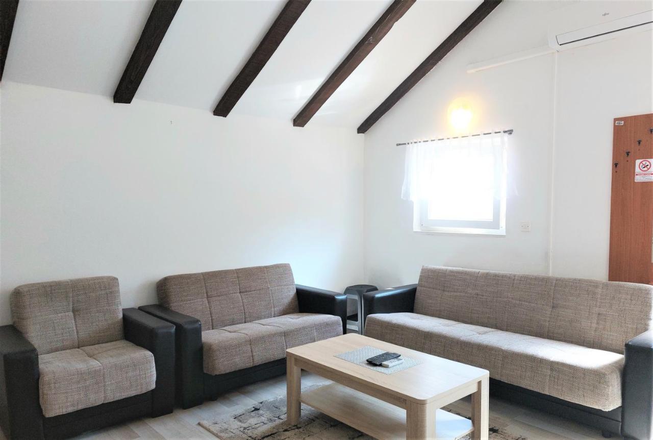 Amore House With Apartment Umag Exterior foto