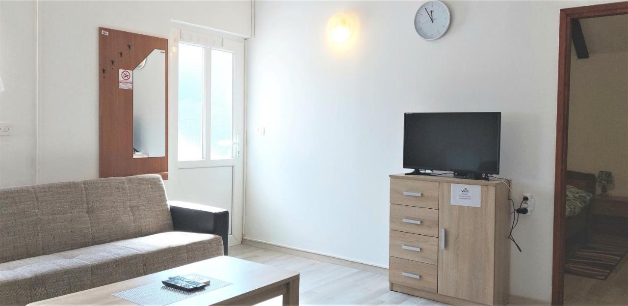 Amore House With Apartment Umag Exterior foto